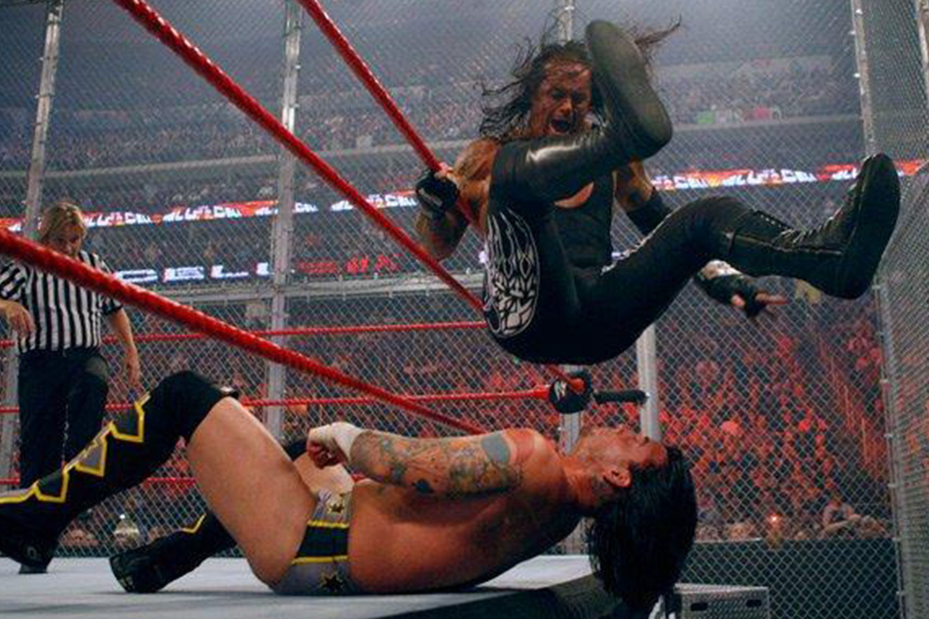 Lets F***ing Gooo”, “Underwhelming”: Fans Divided as the Undertaker Is  Coming Back After Almost 9 Months Along With Other WWE Legends Ahead of  Royal Rumble 2023 - EssentiallySports