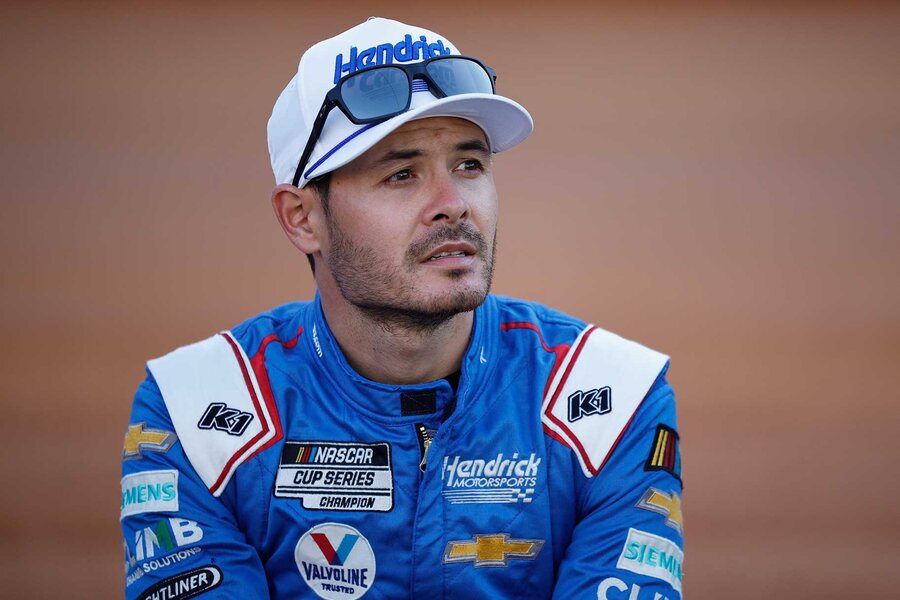 How Kyle Larson's Pit Gamble Paid Off at Martinsville | USA Insider