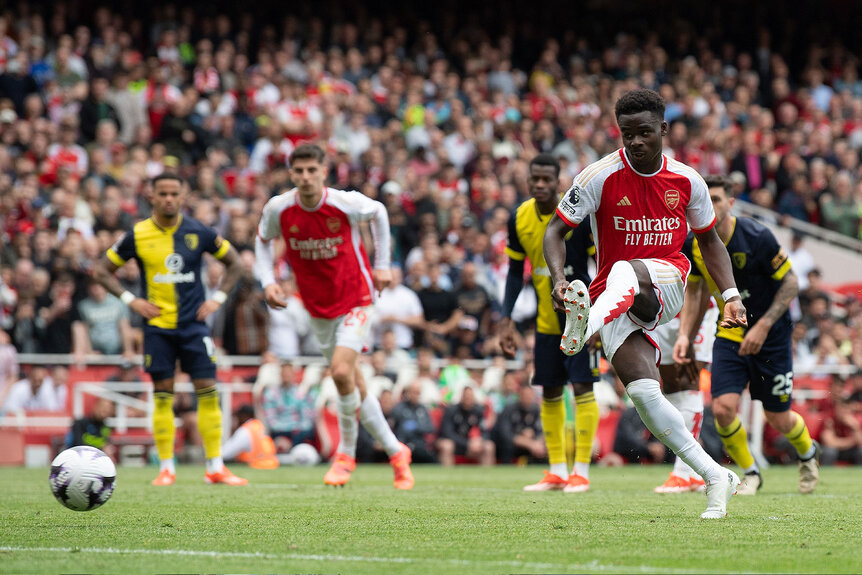 Bukayo Saka of Arsenal scores during a match between Arsenal FC and AFC Bournemouth