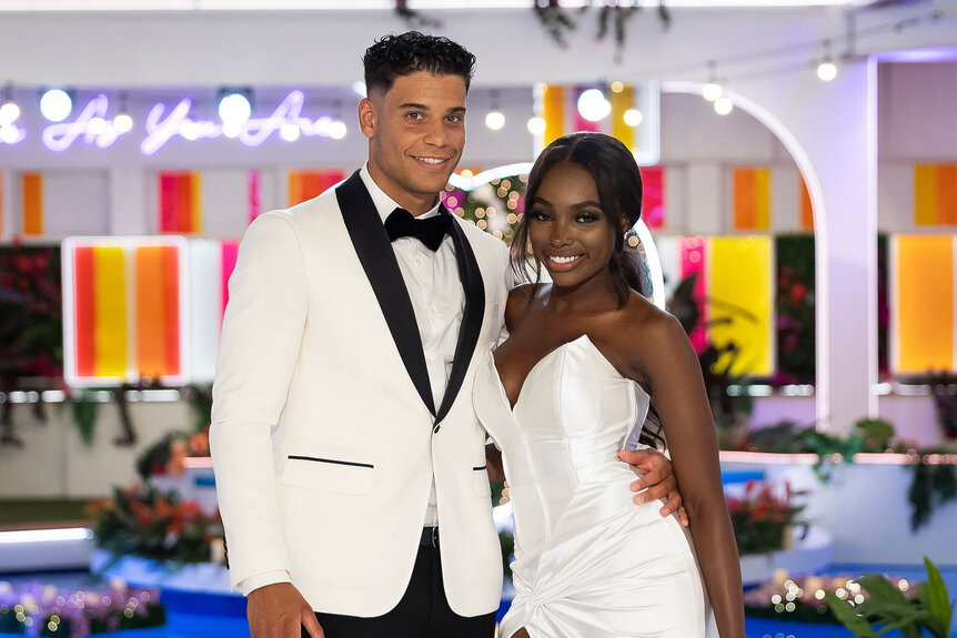 Kenny and JaNa appear in the Season 6 finale of Love Island USA.